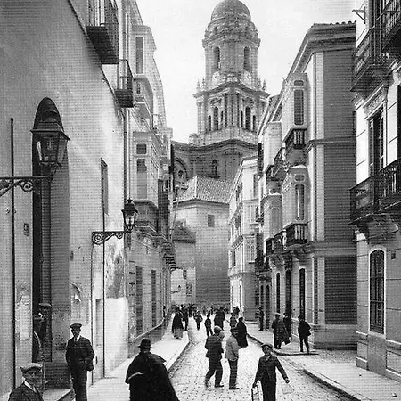 By Malagagrupos Centro Historico Parking Gratis 3 Habitaciones Exterior photo